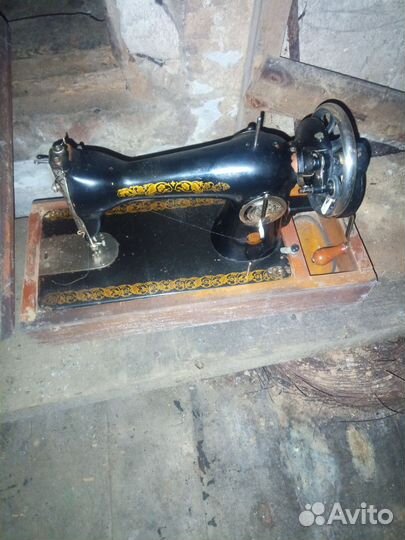Швейная машина подольская