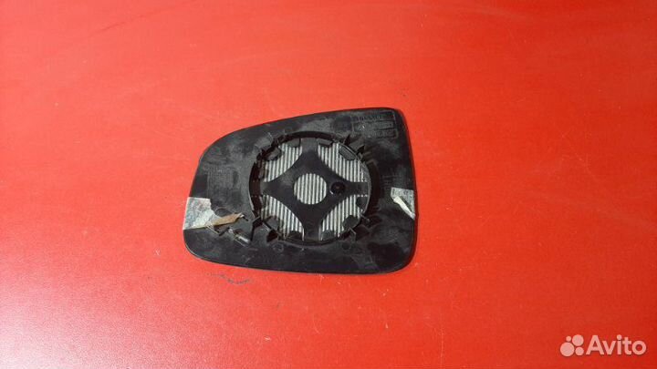Зеркальный элемент правый Renault Sandero BS11 K7J