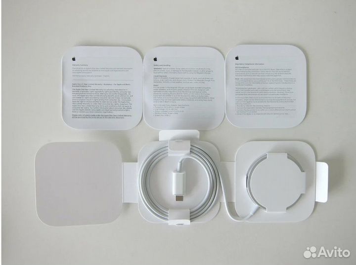 Беспроводная зарядка MagSafe Charger