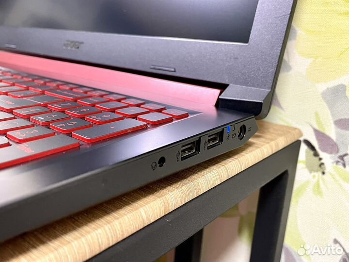 Игровой ноутбук Acer AN515-31/ Core i5