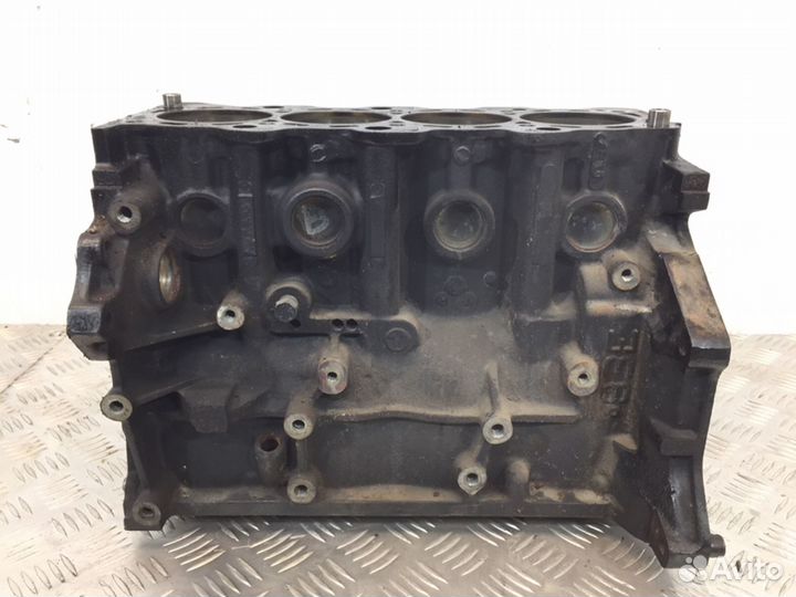Блок цилиндров Volvo V40 (1995-2004)