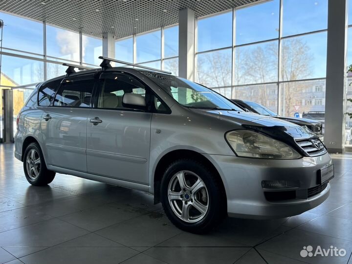 Toyota Ipsum 2.4 AT, 2003, 216 000 км