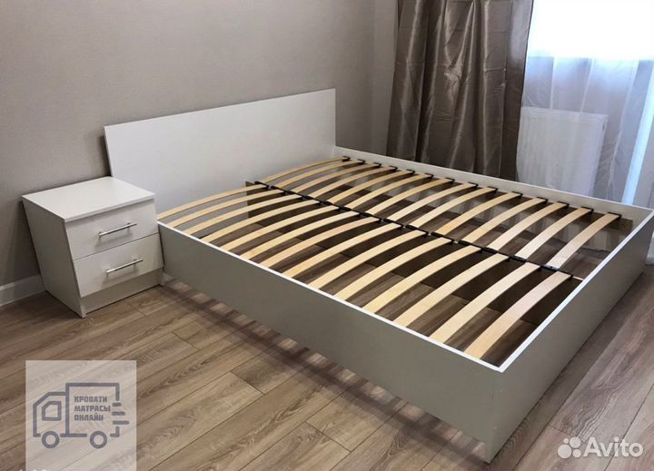 Кровать двуспальная