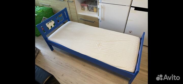 Детская кровать IKEA с матрасом