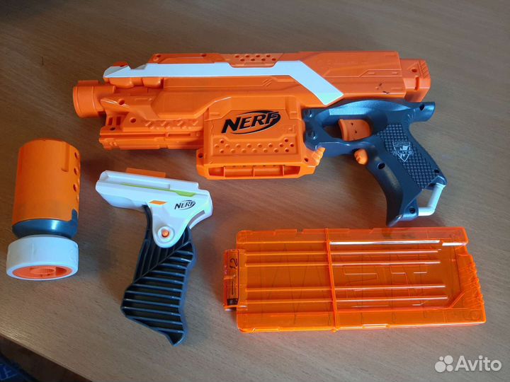 Бластер nerf