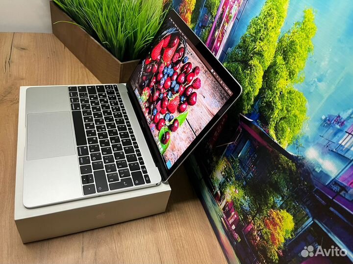 Macbook 12 retina 2017 Красавец