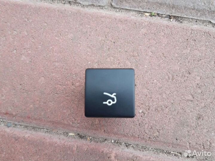 Кнопка открывания багажника Citroen C4 B7