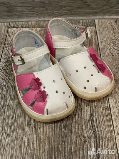 Сандалии для девочки