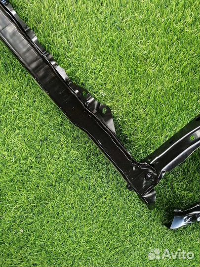 Рамка радиатора Toyota Rav4 ASA44 2015