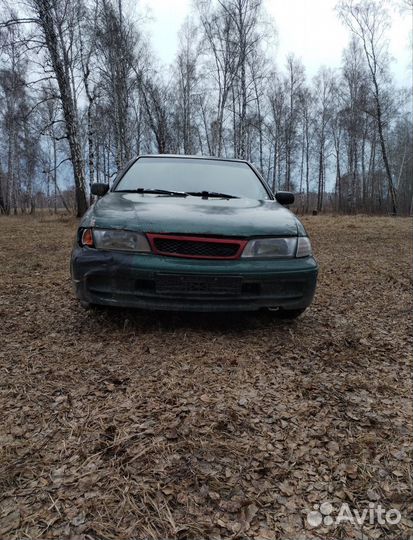 Nissan Almera 1.6 МТ, 1997, битый, 327 053 км