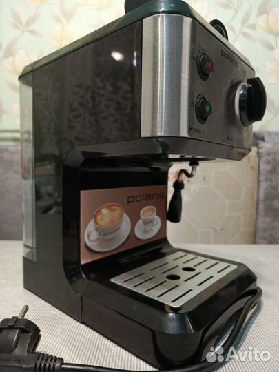Кофеварка рожковая polaris