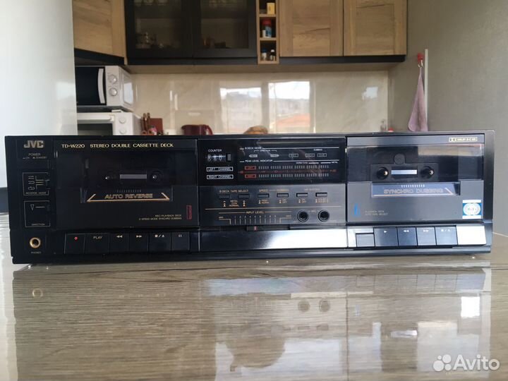 Кассетная дека JVC TD-W220