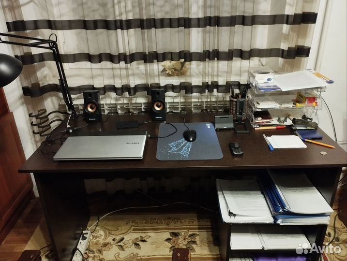 Письменный стол