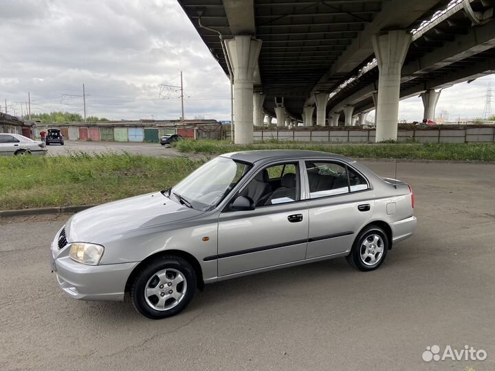 Hyundai Accent, 2004