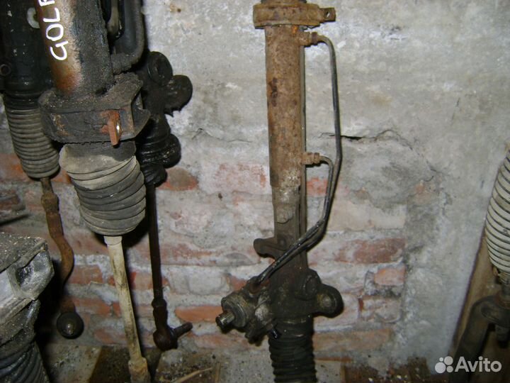 Рулевая рейка с гур Volkswagen Polo Classic 98 год
