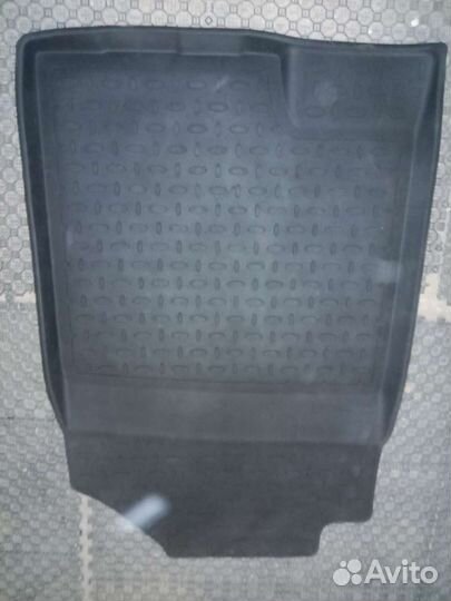 Автомобильные коврики резиновые