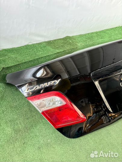 Крышка багажника Toyota Camry ACV40