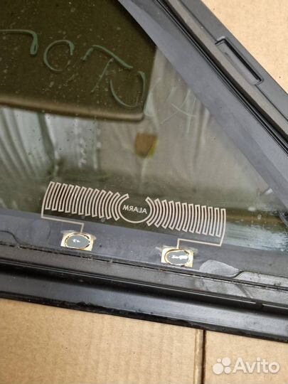 Стекло кузовное глухое правое Opel Antara 2007