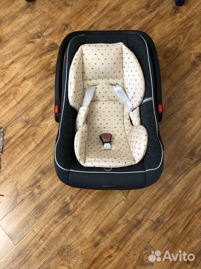 Автомобильное кресло от 0