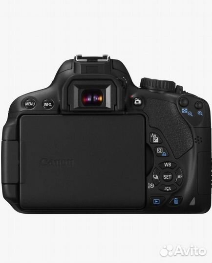 Фотокамера Canon EOS 650D с двумя обьективами