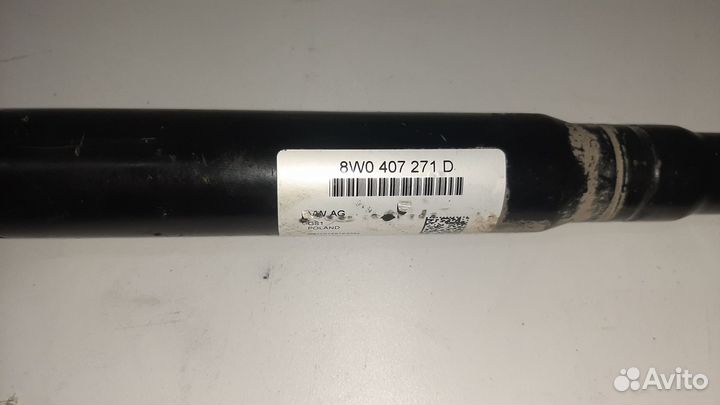 Приводной вал передний Audi A4 B9 8W0407271D