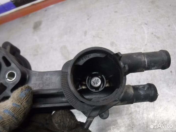 Корпус термостата Volkswagen Tiguan cava 2009