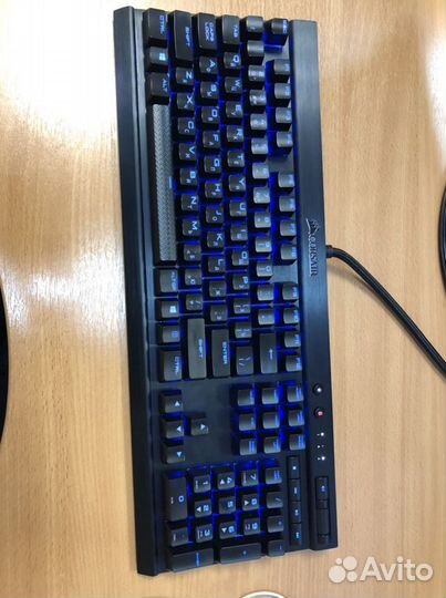 Клавиатура проводная Corsair K70 RGB