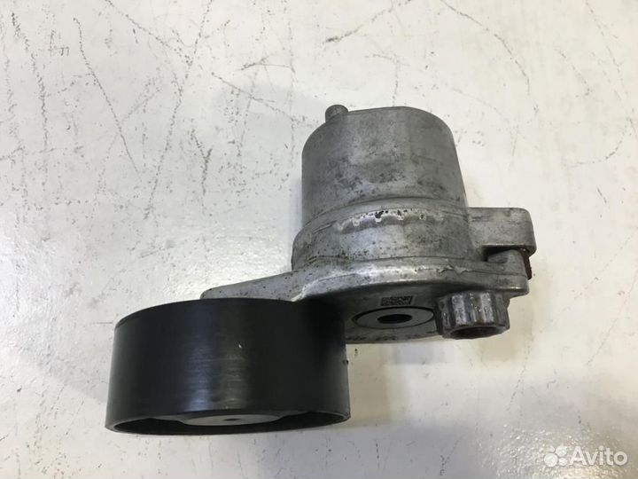 Ролик-натяжитель Mercedes-Benz E-Class W212