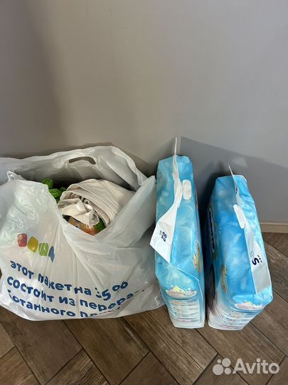 Подгузники, детские вещи