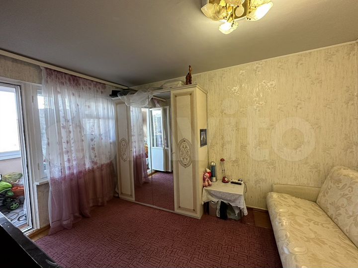 2-к. квартира, 56 м², 4/9 эт.