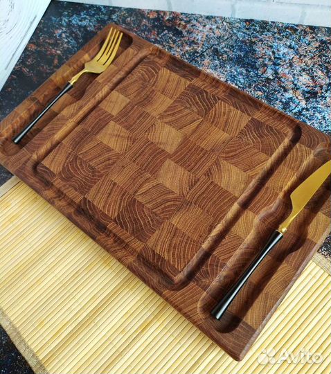 Торцевая разделочная доска из ценных пород дерева