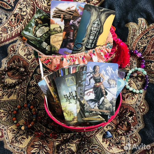 Расклады на картах Таро онлайн, позитивный таролог