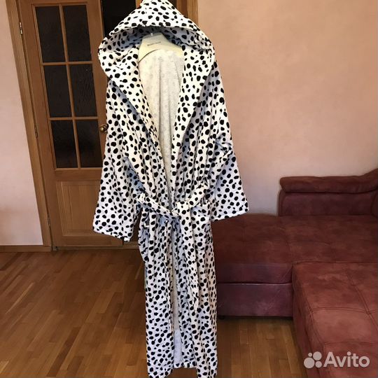 Халат махровый женский с капюшоном