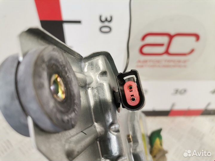 Моторчик заднего стеклоочистителя (дворника) Ford