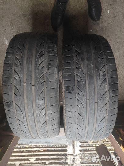 Hankook AM06 245/45 R18