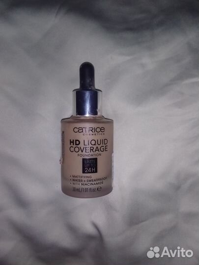 Тональный крем catrice