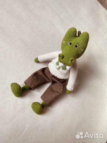 Вязаная игрушкв крокодил