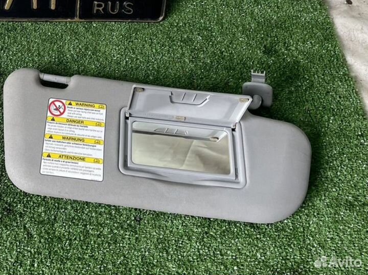 Правый Козырек Mazda 3 bk