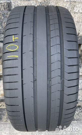 Pirelli P Zero PZ4 275/30 R20