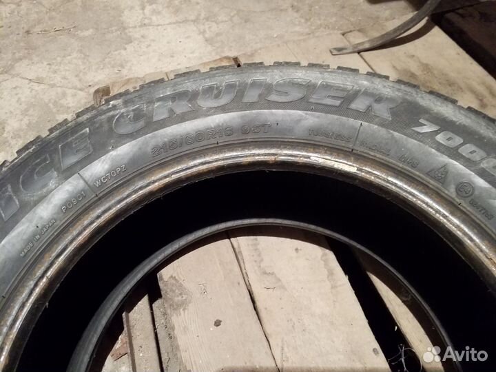 Bridgestone Ice Cruiser 7000 215/60 R16 95T