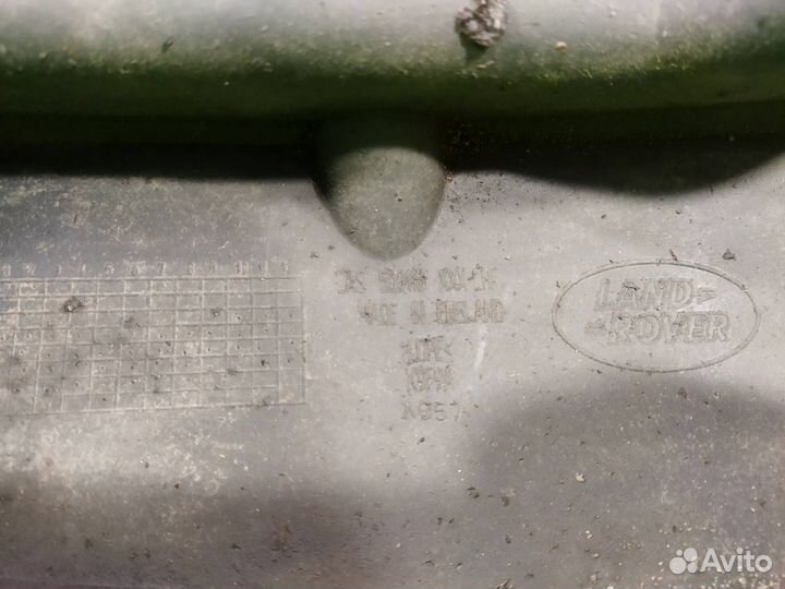 Брызговик передний левый Land Rover Range Rover