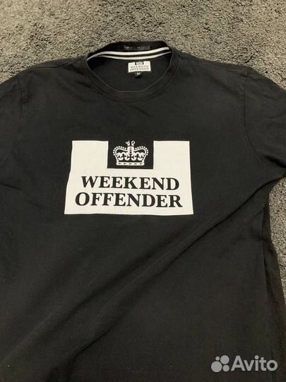 Футболка weekend offender