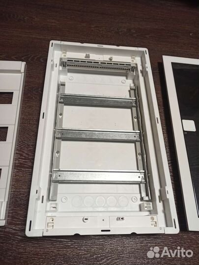 Щит электрический распределительный