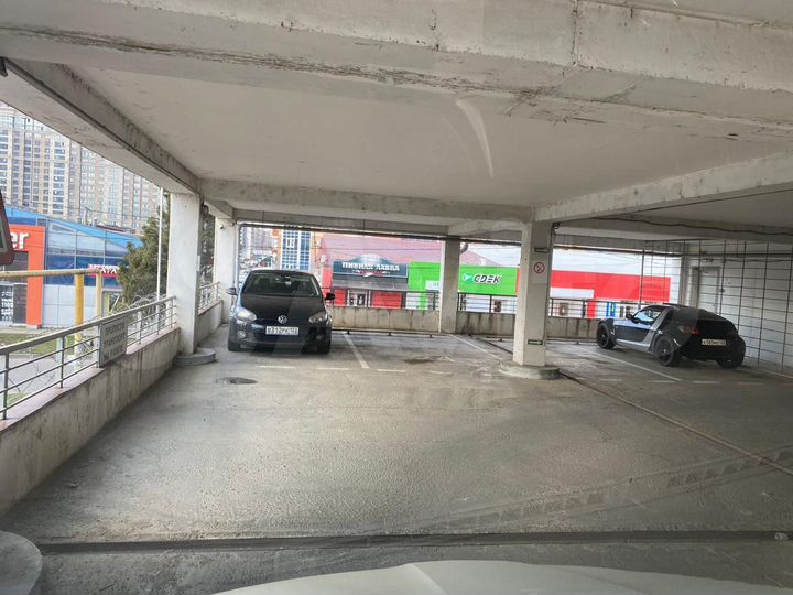 Машиноместо, 18 м²