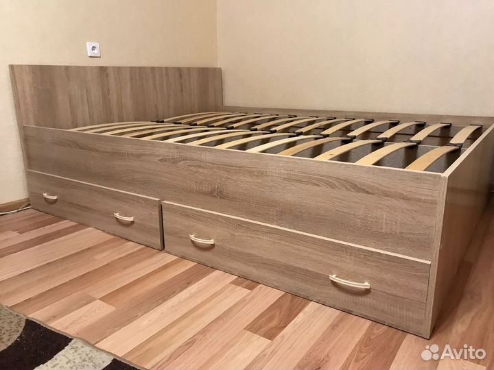 Кровать двуспальная