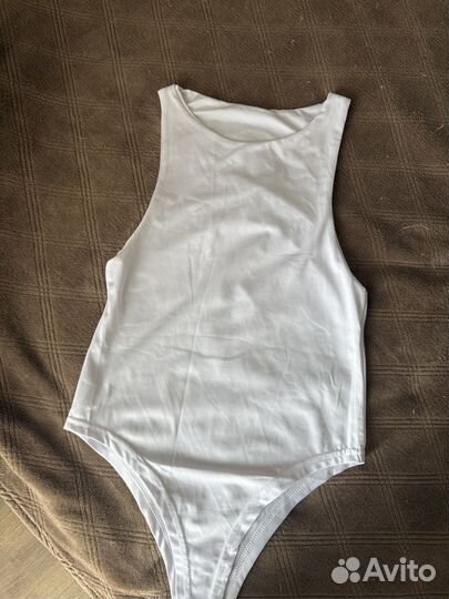 Боди белое skims