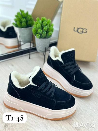 Кроссовки ugg натуральная овчина разные цвета