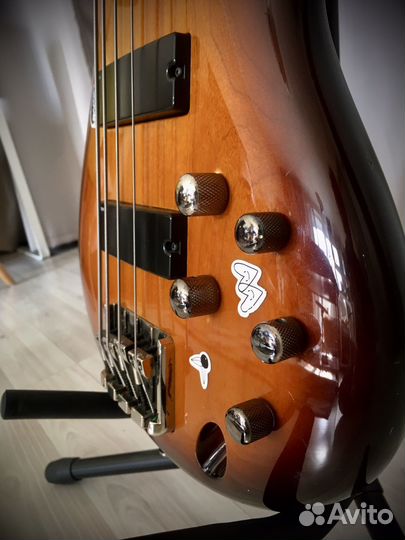 Бас гитара ibanez SR370m