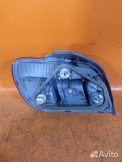 Стоп Toyota Vitz SCP10 (Правое)