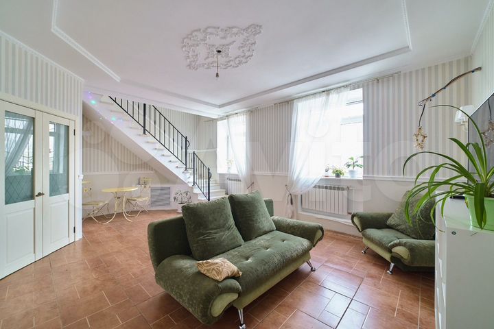 5-к. квартира, 200 м², 5/7 эт.